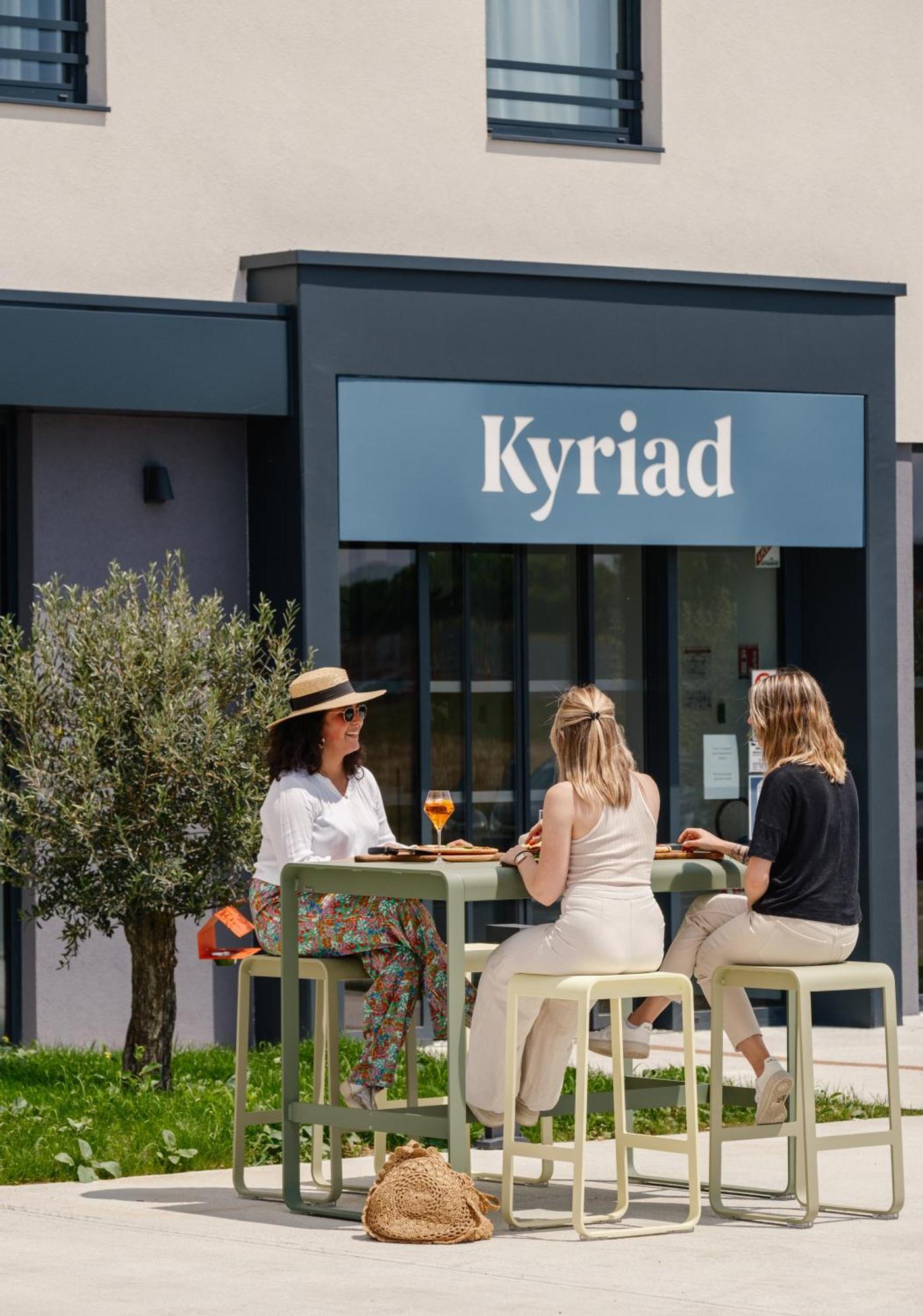 Kyriad Chateauroux Nord - Aeroport Déols 外观 照片